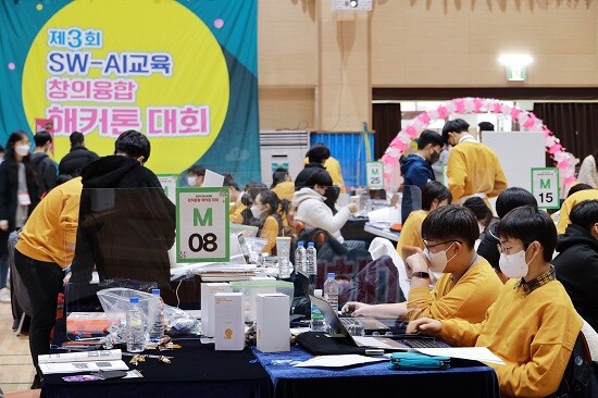 AI교육 활동 장면. (사진=경북교육청 제공)