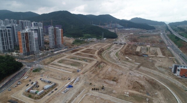 미준공된 상테인 양산시 사송 공공주택개발지 모습. 사진=양산시 제공