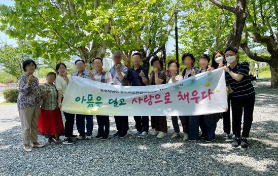 사별가족 나들이 진행 모습. 사진=온종합병원 제공