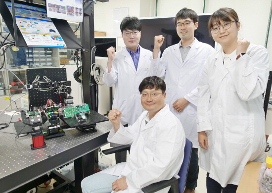 한국전기연구원 '비대면 광융합 체외 진단 헬스케어 시스템' 연구개발팀. 사진=한국전기연구원 제공