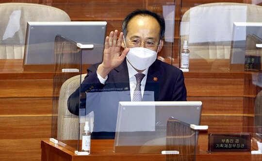 추경호 경제부총리가 21일 서울 여의도 국회에서 열린 제398회 국회(임시회) 제3차 본회의에 참석하고있다. 사진=박은숙 기자