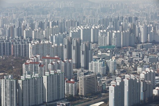 국토부는 서울에 50만호를 공급할 계획이다. 서울을 포함한 수도권 전체로는 158만 호가 공급될 전망이다. 광역·자치시 등 지방 대도시는 정비사업, 노후 도심환경 개선 등을 통해 총 52만 호가 공급될 것으로 보인다. 사진=박정훈 기자