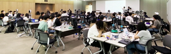 경상국립대 공학교육혁신센터는 8월 10-12일 ‘대학 공유형 IoT 융합 메이커톤 프로그램’을 운영했다. 사진=경상국립대 제공