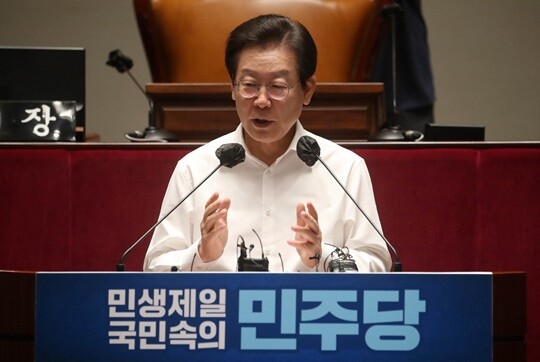 이재명 더불어민주당 대표가 8월 31일 오후 서울 여의도 국회에서 열린 '2022년 정기국회 대비 국회의원 워크숍'에서 인사말을 하고 있다. 사진=박은숙 기자