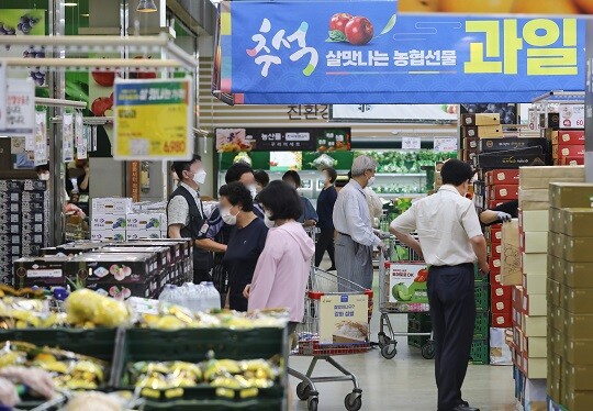 7개월 만에 소비자물가 상승률이 둔화했지만 통신과 교통을 제외한 모든 분야에서 물가가 상승했다. 사진=박정훈 기자