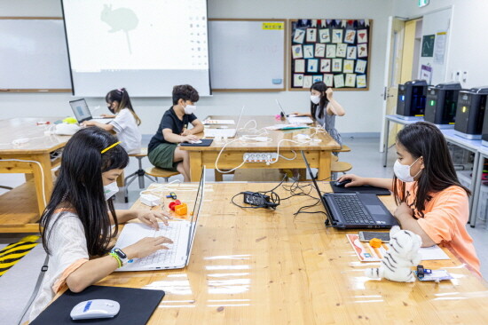 국립부산과학관 개인교육프로그램 진행 모습. 사진=국립부산과학관 제공