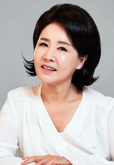 배우 선우은숙. 사진= 스타잇엔터테인먼트 공식 홈페이지