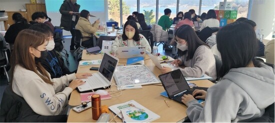 공동교육혁신센터 공동교육 프로그램 진행 모습. 사진=경상국립대 제공
