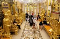 “이게 모두 진짜 금이야?” 베트남 금빛 하우스 화제 