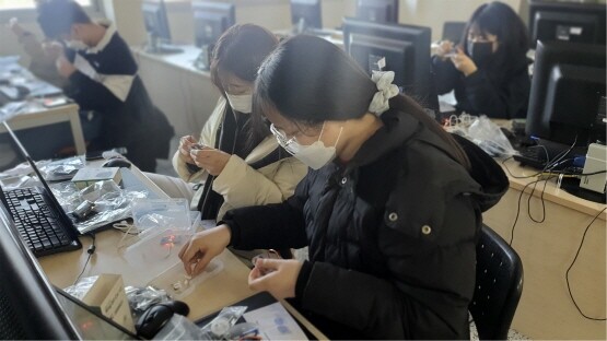 ‘디지털 새싹교육’ 진행 모습. 사진=경상국립대 제공