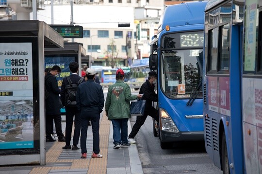 서울시 버스정류장 전경. 사진=이종현 기자