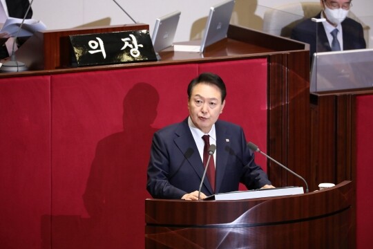 여권에서 윤석열 대통령을 명예 당대표로 추대하는 방안이 거론되면서 논란이 불거졌다. 사진=박은숙 기자