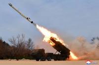 북한, 동해상에 탄도미사일 2발 발사…한미 연합훈련 등 겨냥