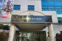 대한변협, ‘학폭 소송 불출석’ 권경애 변호사 징계 혐의 조사 준비
