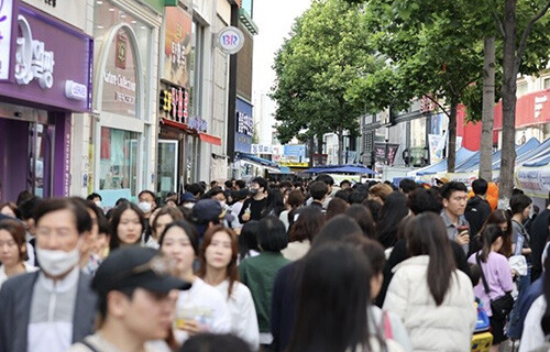 대구 동성로를 가득 메운 시민들. 사진=남경원 기자