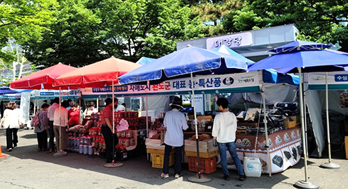 사진은 지난해 열린 수성구 자매도시 특산물 판매행사. 사진=수성구 제공