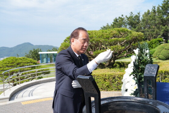 ‘제68회 현충일 추념’ 행사 모습. 사진=부산시교육청 제공
