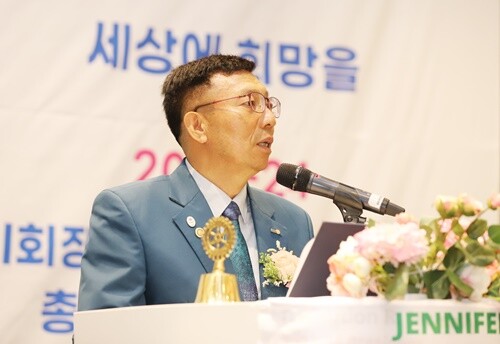 이임사를 하는 동서 임관수 회장. 사진=김현술 기자