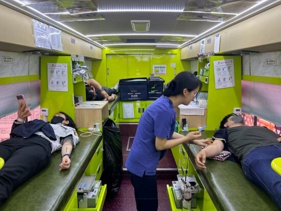 새울원전 노사 헌혈 봉사 장면. 사진=새울원전 제공