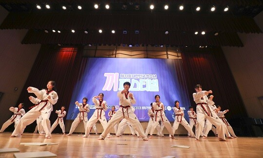 일요신문i 주관 '제13회 대한민국 청소년 끼페스티벌'이 26일 아주대학교에서 열린 모습. 사진=박정훈 기자