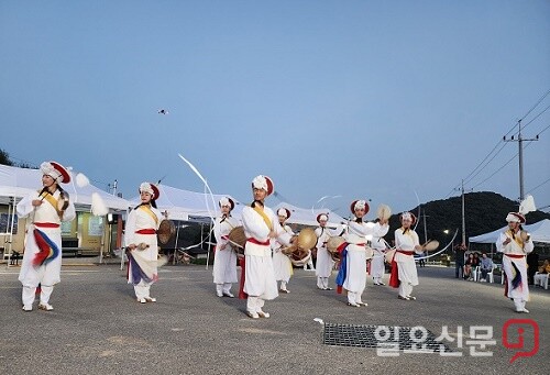 이천거북놀이 보존회 공연. 사진=유인선 기자