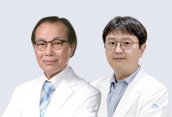 전 부산대병원 유방외과 배영태 교수(왼쪽)와 부산대병원 임상교수 출신 정영래 과장. 사진=온종합병원 제공