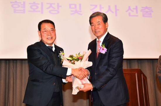 경남울산종합주류도매인협회 3연임 곽일곤 회장 당선자. 사진=중앙회 제공