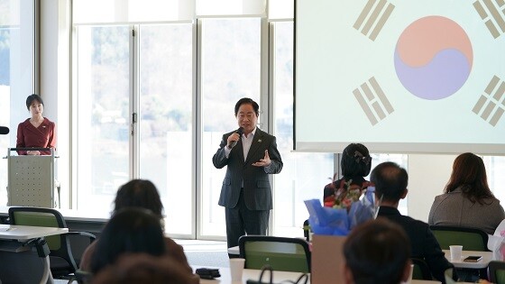 주광덕 남양주시장이 14일 2023년 소상공인의 날 기념행사에서 인사말을 하고 있다. 사진=남양주시 제공