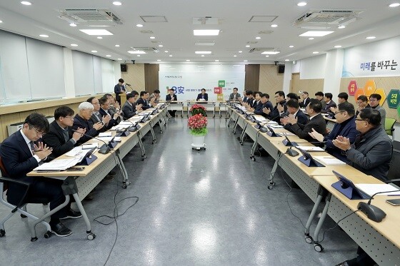 이동환 고양특례시장이 29일 간부회의를 주재하고 있다. 사진=고양특례시 제공