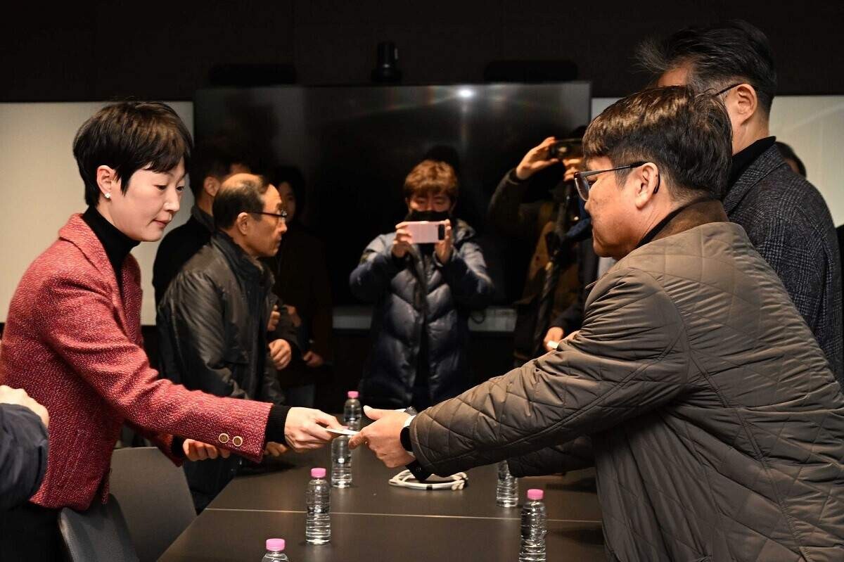 인신협의 시위 이후에는 황유지 다음CIC 대표와의 면담이 이어지기도 했다. 사진=현장풀