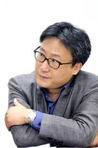 김건표 교수, 여섯 번째 칼럼집 '말과 정치문화, 연극의 싸움의 기술' 출간