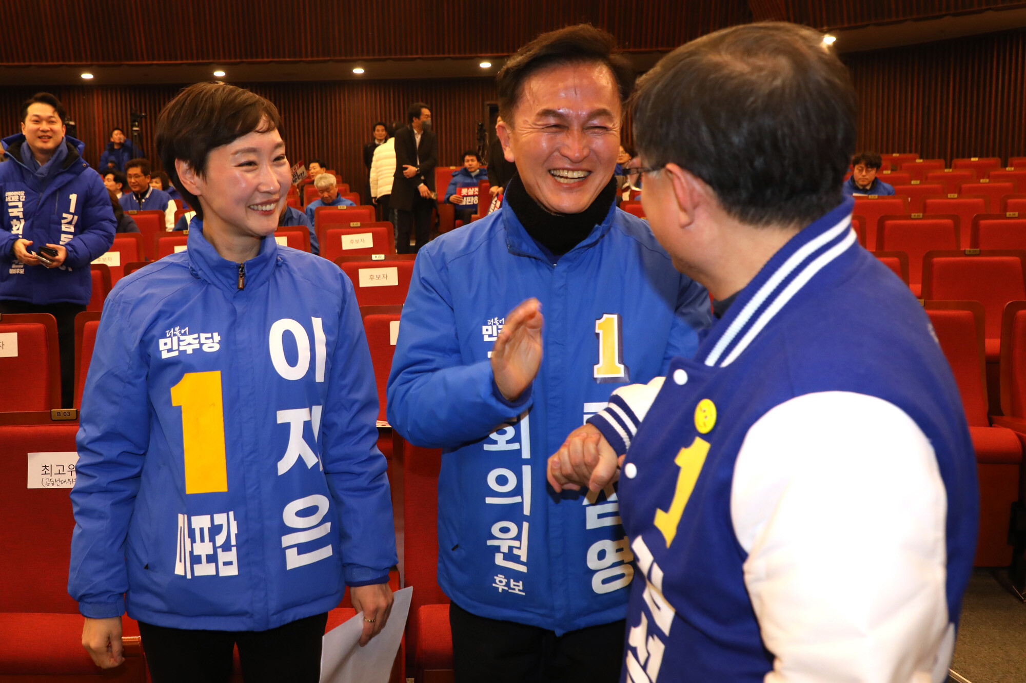 민주당 총선 대승 국면에서 낙선의 쓴맛을 보게 된 이지은 서울 마포갑 후보(왼쪽)와 류삼영 서울 동작을 후보. 사진=박은숙 기자