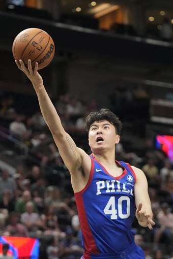 이현중은 NBA 드래프트 낙방 이후에도 호주, 일본 등으로 무대를 옮겨가며 도전을 계속하고 있다. 오는 여름에는 NBA 서머리그에 다시 나서 NBA에 노크할 예정이다. 사진=연합뉴스