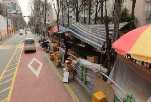 남동구, 어린이보호구역 내 불법 노점 정비 전 모습. 사진=남동구 제공