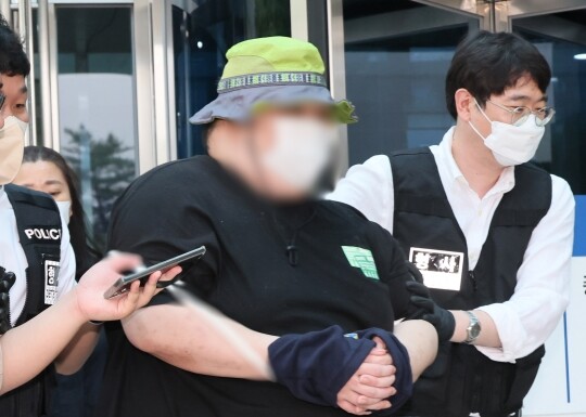 서울역에서 무작위 칼부림하겠다는 예고글을 작성한 30대 남성이 구속됐다. 사진=연합뉴스