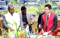 경북도 찾은 중앙아프리카공화국 대통령 "새마을운동 성공, 관심·지원 깊이 감사해"