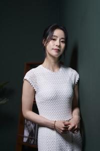 [인터뷰] '리볼버' 임지연 "'여왕' 전도연 선배님이 주신 기운, 그대로 받았죠"