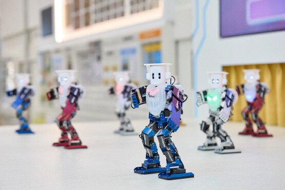 로봇댄스 공연 장면. 사진=국립부산과학관 제공