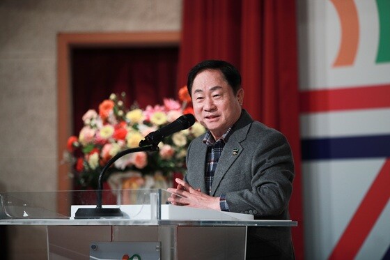 제38회 다산정약용문화제 문예 대회 시상식에서 주광덕 남양주시 시장이 축하 말씀을 드리고 있다. 사진=남양주시 제공