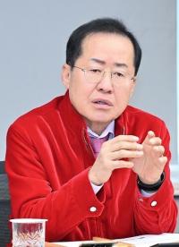 홍준표 대구시장 "중앙정치 혼란에도 '대구혁신 100+1' 사업 추진 철저"