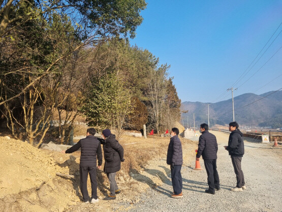 민원현장 방문 모습. 사진=경남도 제공
