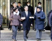 아버지처럼 '비전'부터 제시할까…2심 무죄 이재용의 '뉴 삼성' 앞날