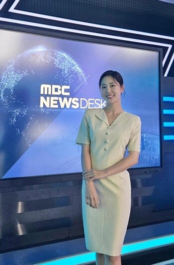 가해자로 지목된 MBC 기상 캐스터 가운데 김가영은 현재 고정 출연 중인 SBS 예능프로그램 '골 때리는 그녀들'에서도 하차가 점쳐지고 있다. 사진=김가영 인스타그램 캡처