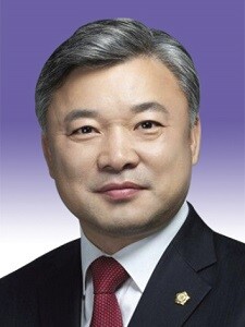 권광택 경북도의회 행정보건복지위원장(안동·국힘)
