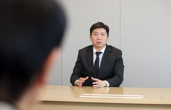유승민 제42대 대한체육회장 당선인이 13일 경기도교육청 남부청사를 방문해 임태희 교육감과 면담을 갖고 있다. 사진=경기도교육청 제공
