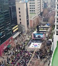 [르포] 큰 충돌 없었지만…상처 남긴 윤석열 탄핵 찬·반 광주 집회   