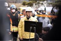 김동연 서울세종고속도로 사고 현장부터 찾았다 “가용 자원 총동원, 인명 구조가 최우선”