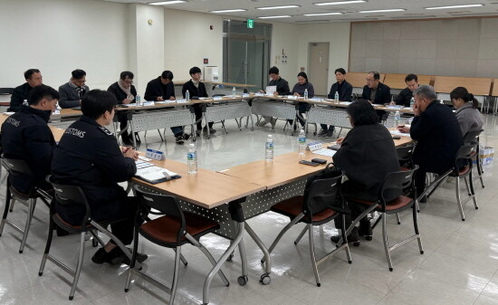‘부산항 신항 배후단지 부가물류 활성화 등을 위한 제도개선TF’ 회의 모습. 사진=BPA 제공
