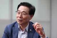 민주당 "'헌법재판소 부수자'는 국회의원, 제 정신인가"