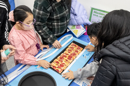지난 수학 체험 행사 당시 모습. 사진=국립부산과학관 제공